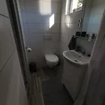 Vali Neni Kifozde Es Apartment Kismaros