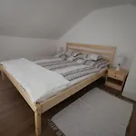 Apartment Vali Neni Kifozde Es Kismaros