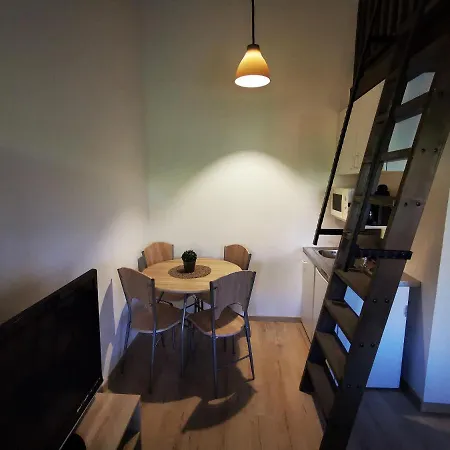 Vali Neni Kifozde Es *