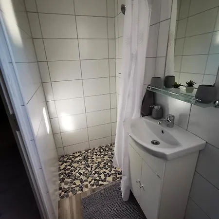 Vali Neni Kifozde Es