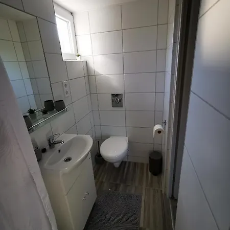 Vali Neni Kifozde Es