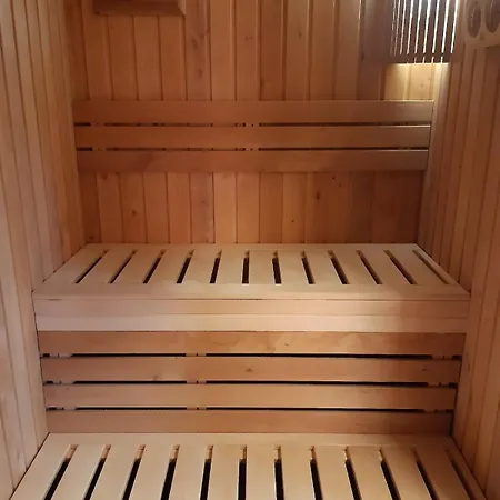 Vali Neni Kifozde Es * Kismaros