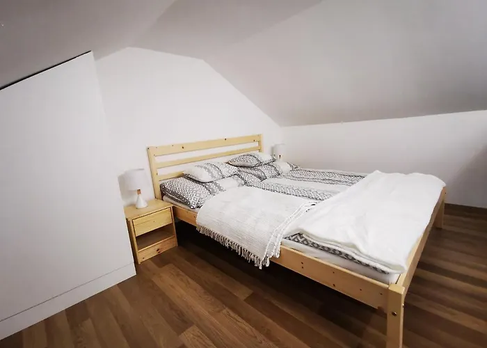 Apartament Vali Neni Kifozde Es Kismaros