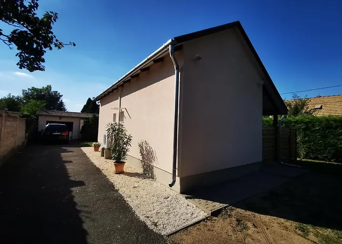 Apartament Vali Neni Kifozde Es *